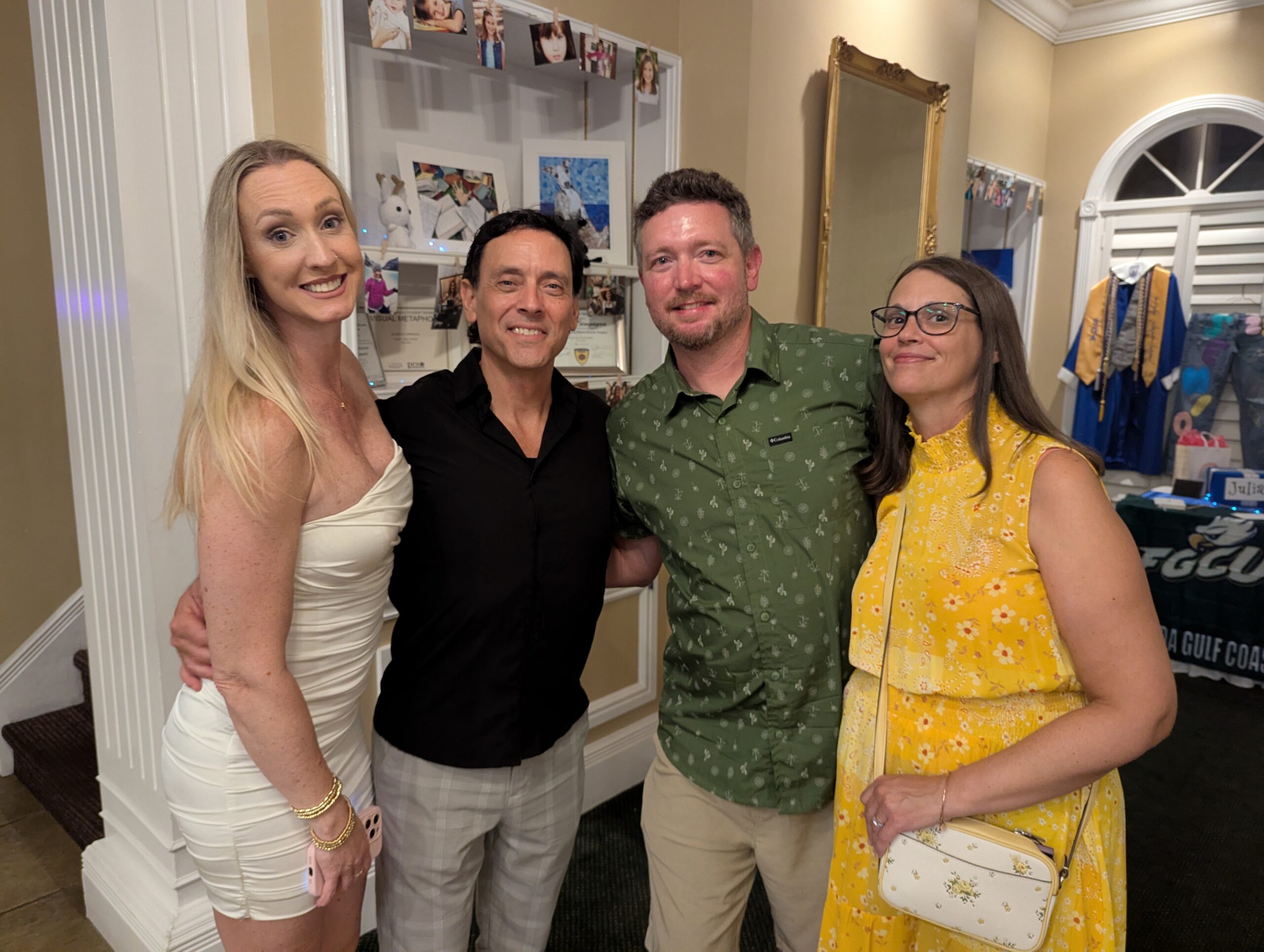 Image gallery marquee